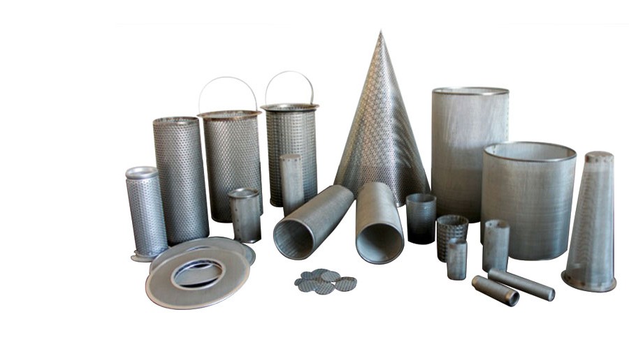 BASKETS AND STRAINERS